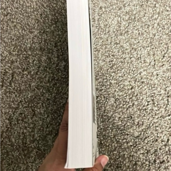 The Storyteller by Dave Grohl Paperback | Like New Condition - Picture 4 of 4